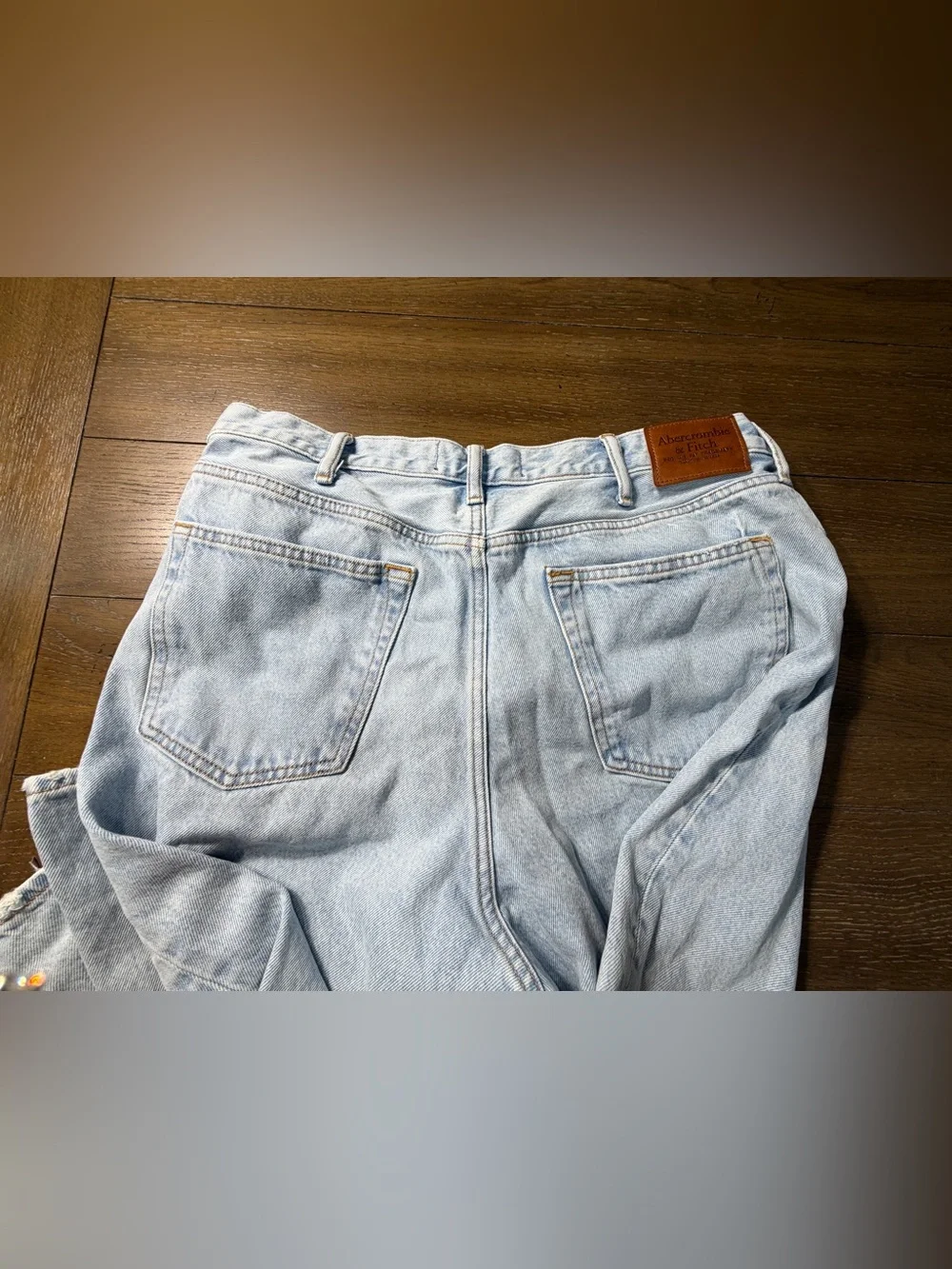 Abercrombie & Fitch Men’s Rigid Denim Ultra Baggy Light Blue Jeans size 36 x 32